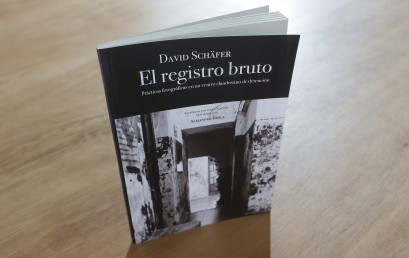 Presentan el libro “El Registro Bruto”  de David Schäfer